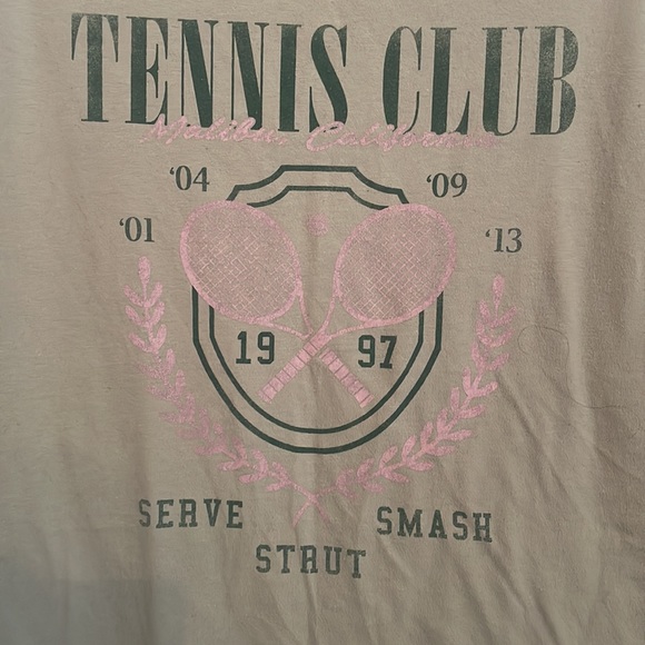 Vintage inspired “Tennis Club" Graphic Tee Size Medium. - Picture 5 of 5